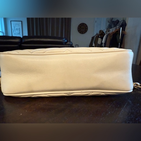 Authentic Gucci Small Camera Bag - Picture 6 of 16